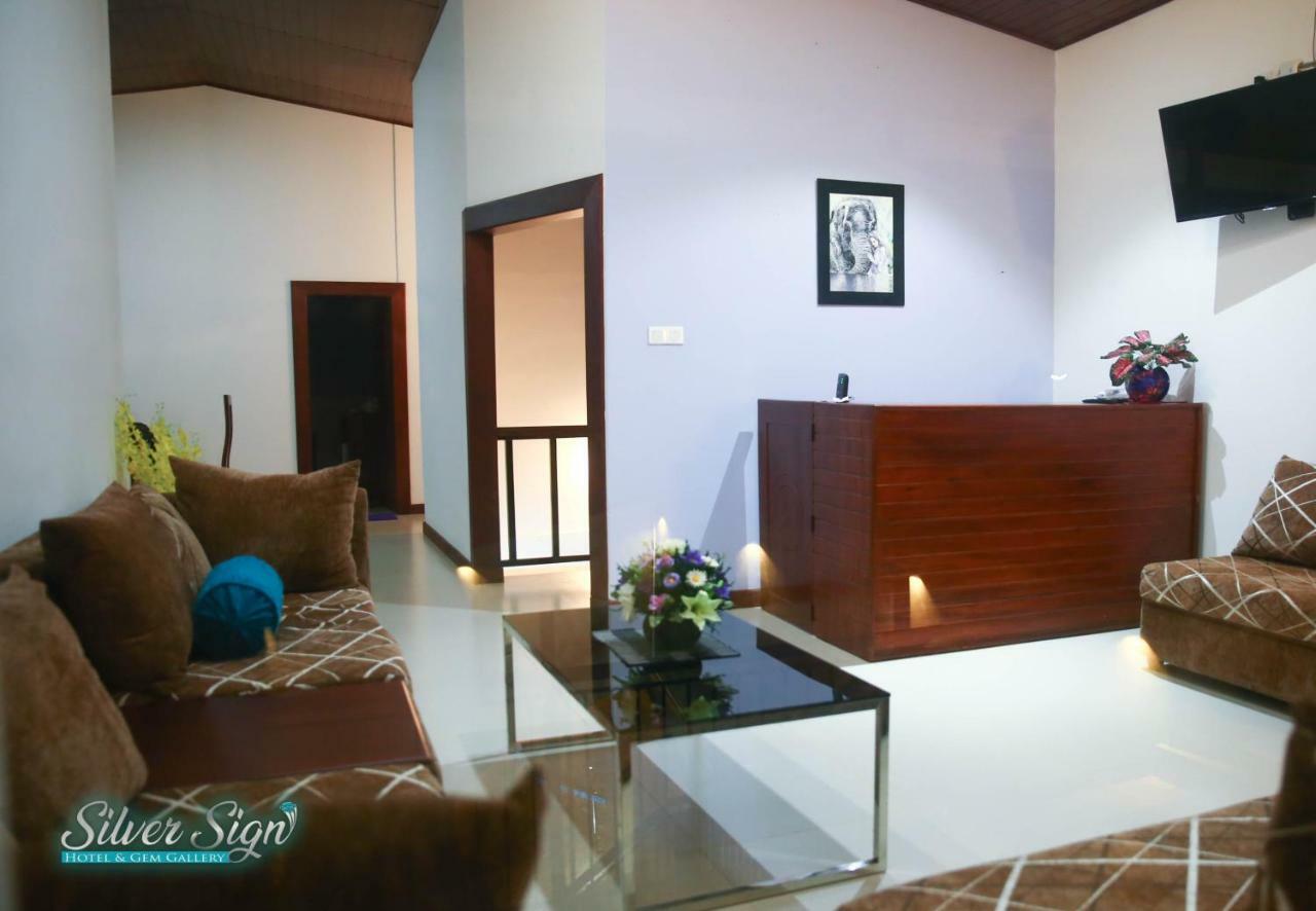 Silver Sign Hotel Katugastota Ngoại thất bức ảnh