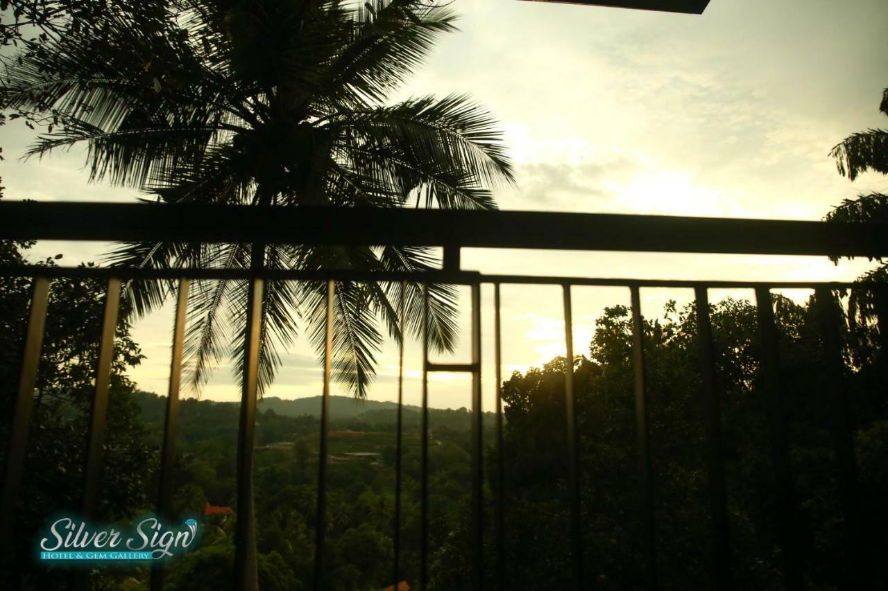 Silver Sign Hotel Katugastota Ngoại thất bức ảnh