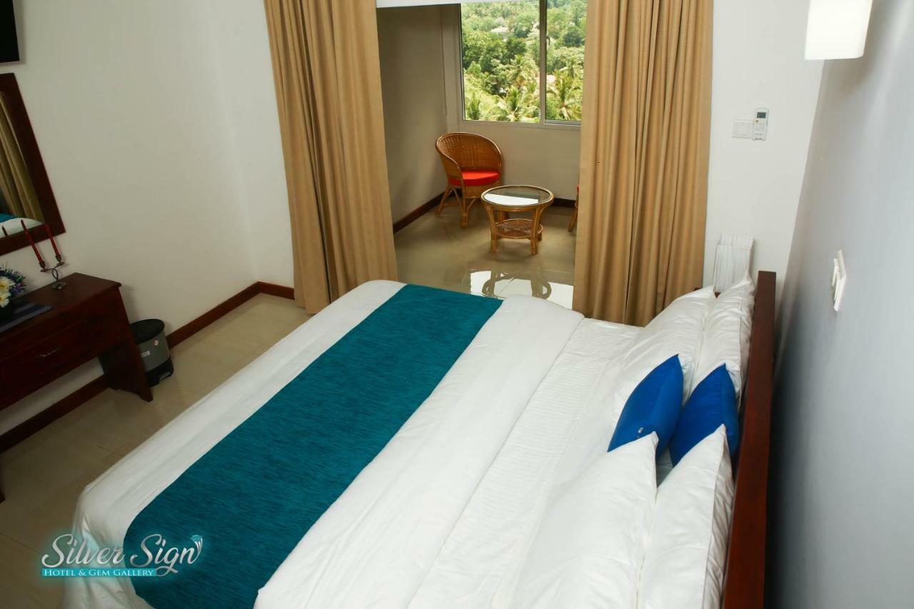Silver Sign Hotel Katugastota Ngoại thất bức ảnh